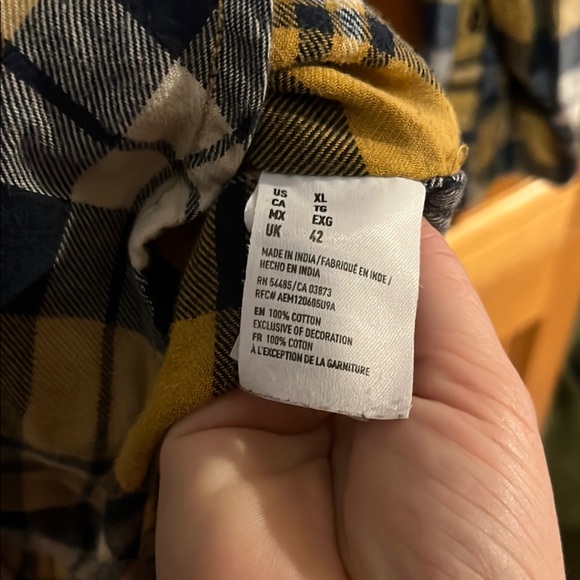 American Eagle Outfitters Men's Yellow Plaid Casual Button Down Shirt - Picture 4 of 6